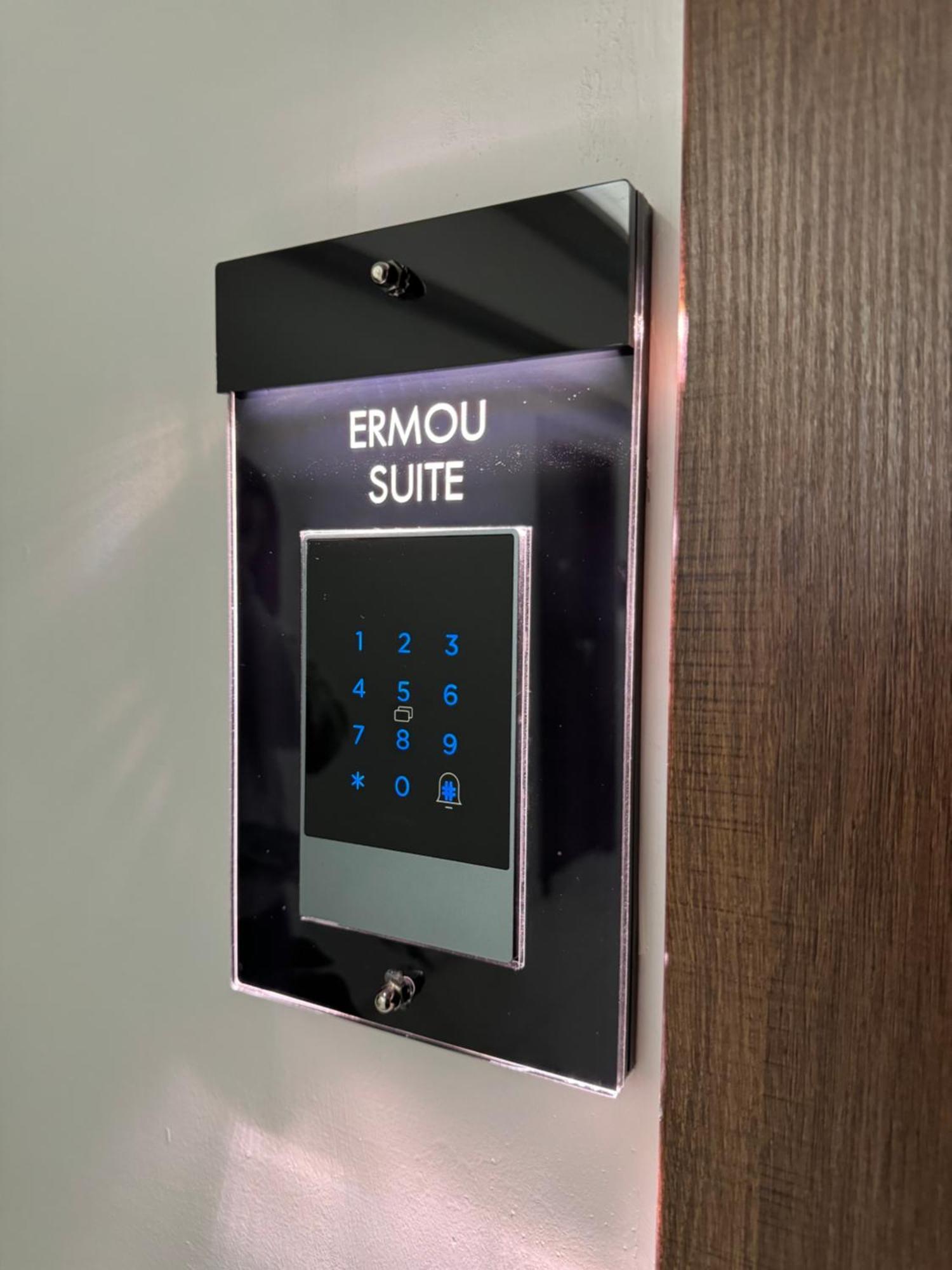 Chic Centre Suites Афины Экстерьер фото