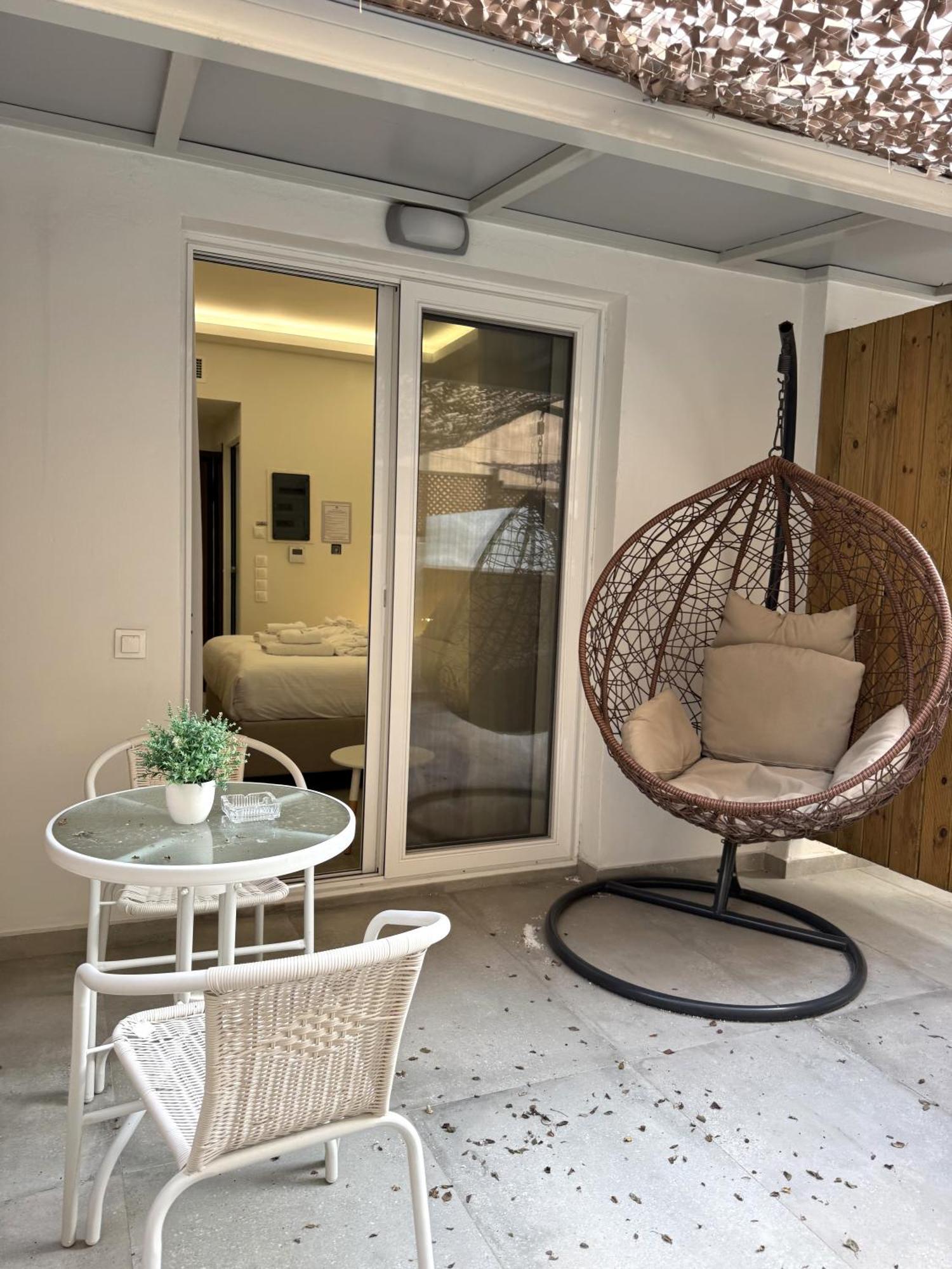 Chic Centre Suites Афины Экстерьер фото