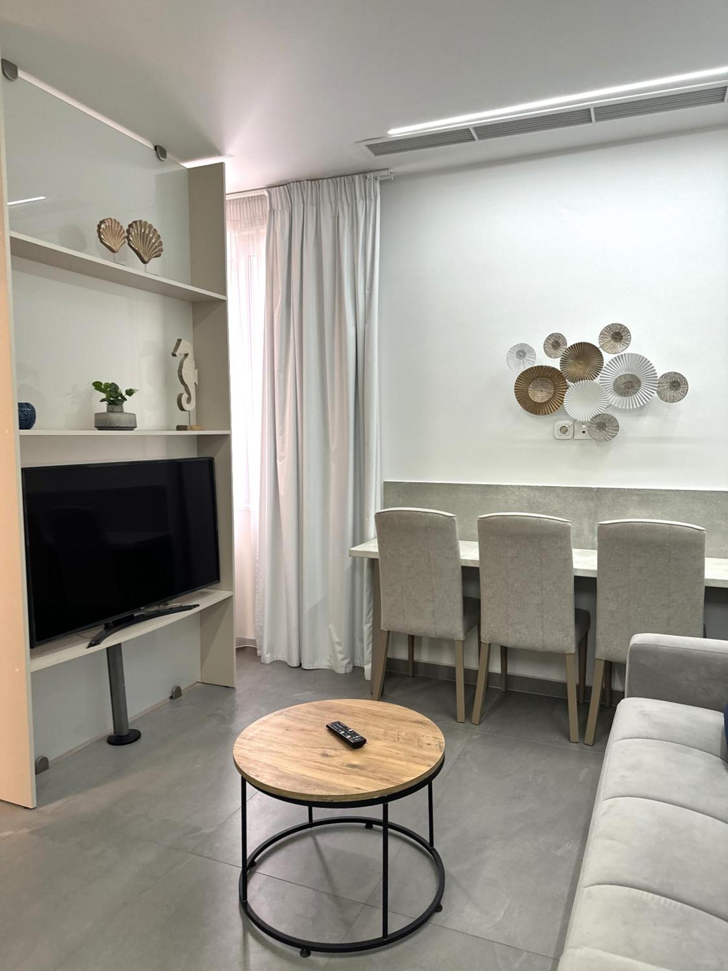 Chic Centre Suites Афины Экстерьер фото